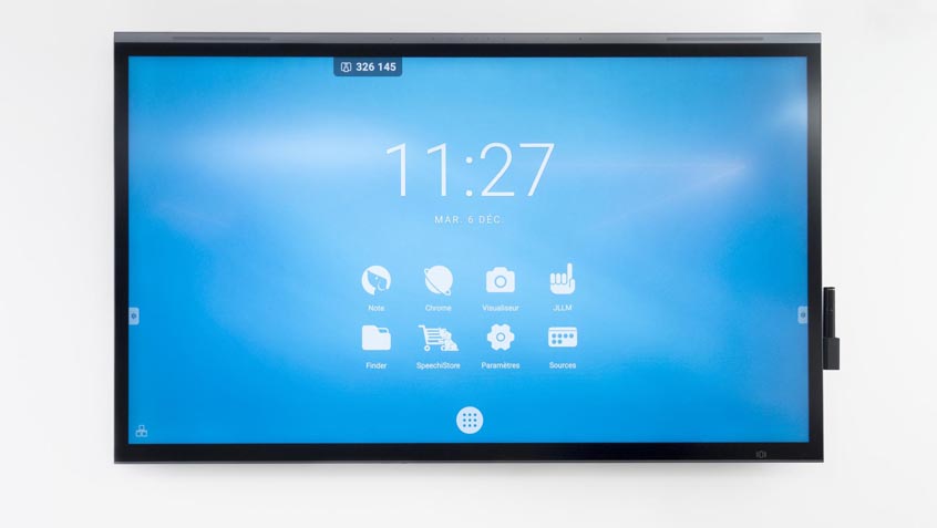 Can I use a digital signage player for multiple screens